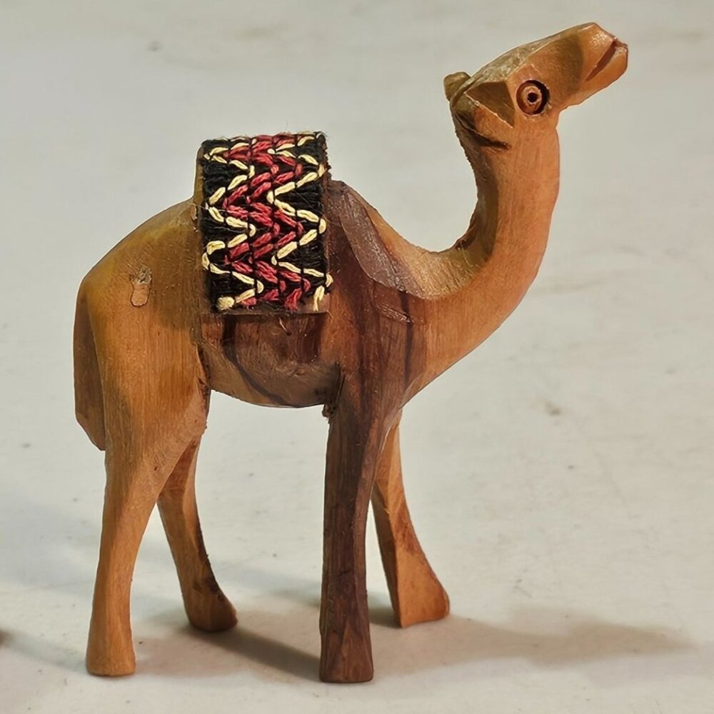 Hand Carved Camel Olive Wood Statue Holy Land Bethlehem Red Woven Saddle 3.75"